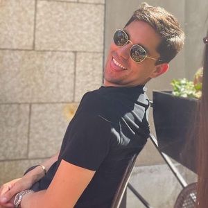 Meet your Posher, Jeronimo